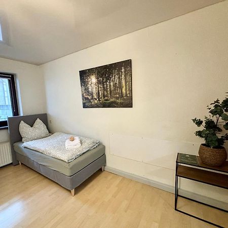 Harmony - Ganzes Appartement 3 Schlafzimmer City 마이닝겐 외부 사진